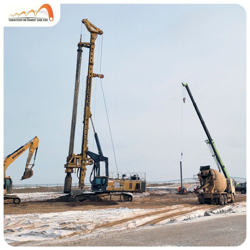 ГАШУУНСУХАЙТ–ГАНЦМОД БООМТЫН ХИЛ ДАМНАСАН ТӨМӨР ЗАМЫН ТӨСЛИЙН БАРИЛГА УГСРАЛТЫН АЖИЛ ХЭВИЙН ҮРГЭЛЖИЛЖ БАЙНА.