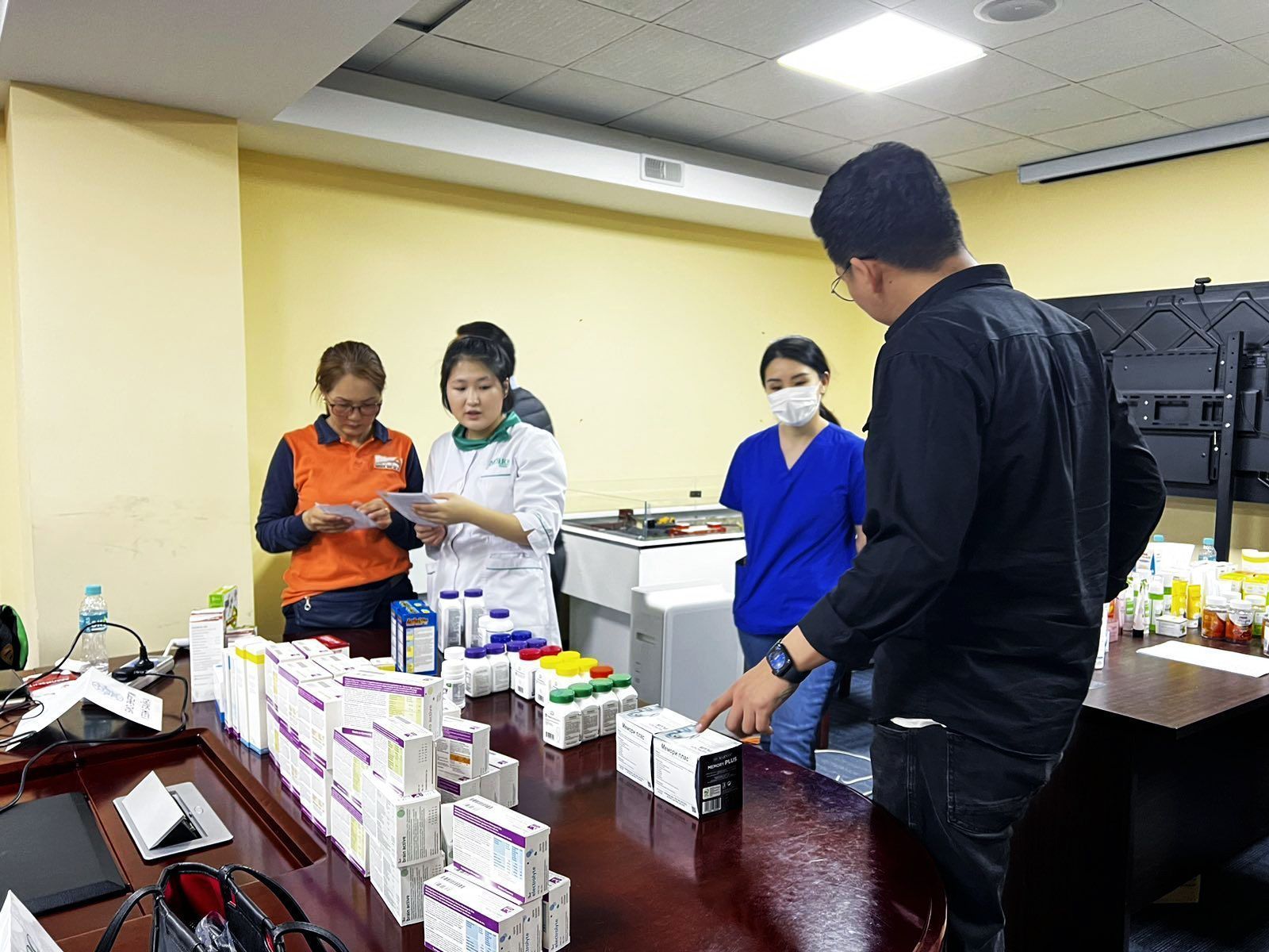 "ЭРҮҮЛ БИЕД САРУУЛ УХААН ОРШИНО" СЭДЭВТ ӨДӨРЛӨГ ЗОХИОН БАЙГУУЛАВ