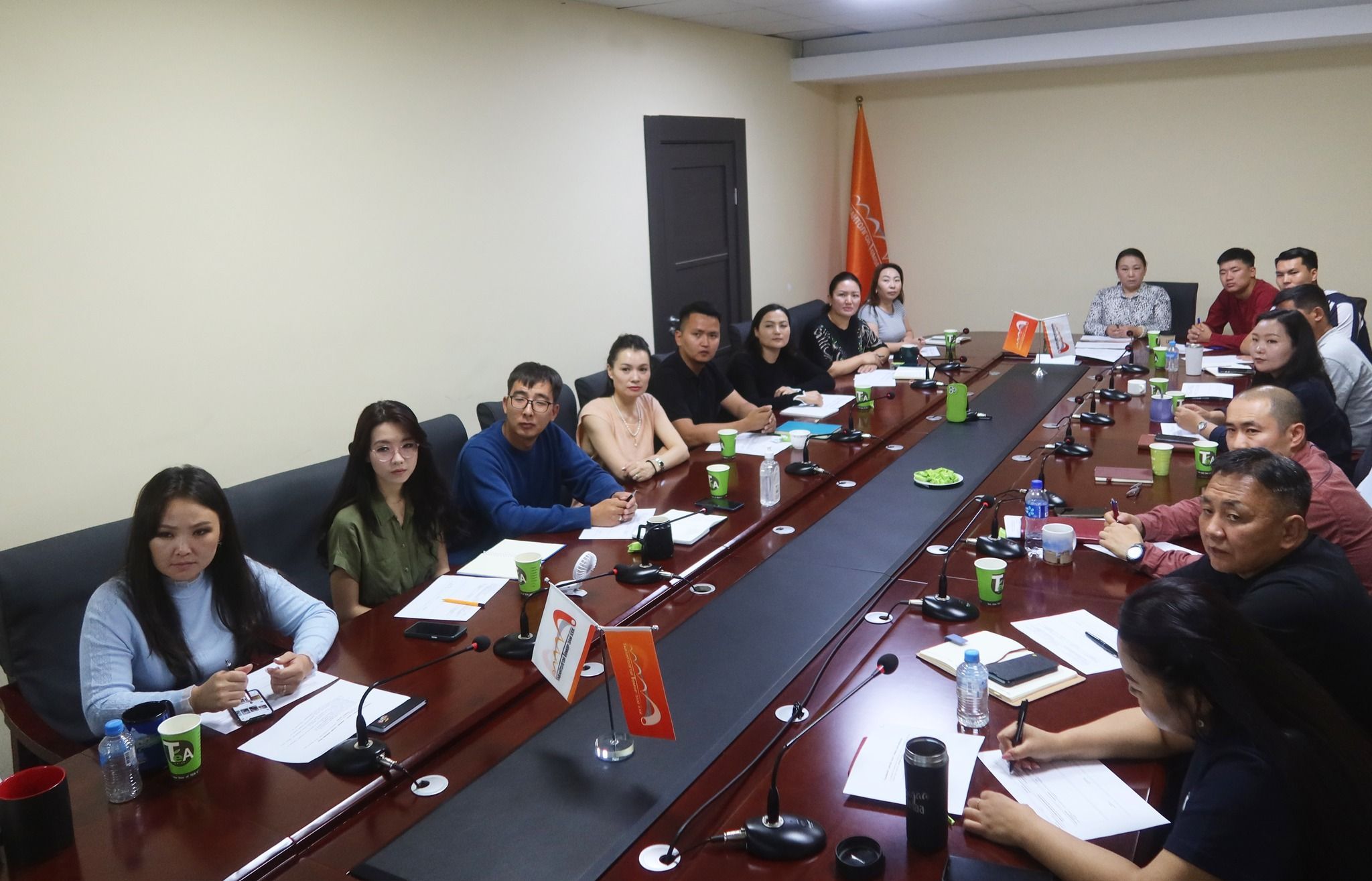 КАРЬЕР ХӨГЖЛИЙН ТӨЛӨВЛӨГӨӨ БОЛОВСРУУЛАХ АРГА ЗҮЙН ЗААВАРЧИЛГАА АВАВ