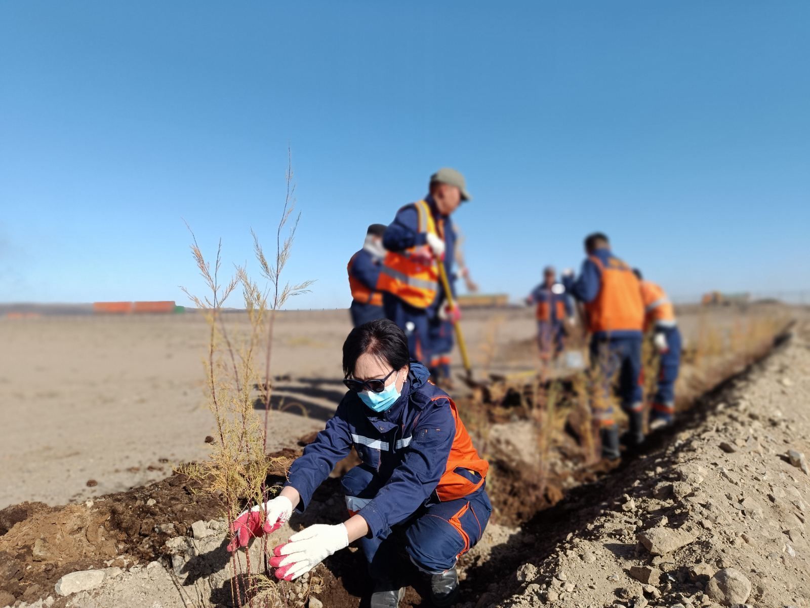 ТАВАНТОЛГОЙ ӨРТӨӨНД 2500 СУХАЙ МОДНЫ СУУЛГАЦ НЭМЖ ТАРИЛАА