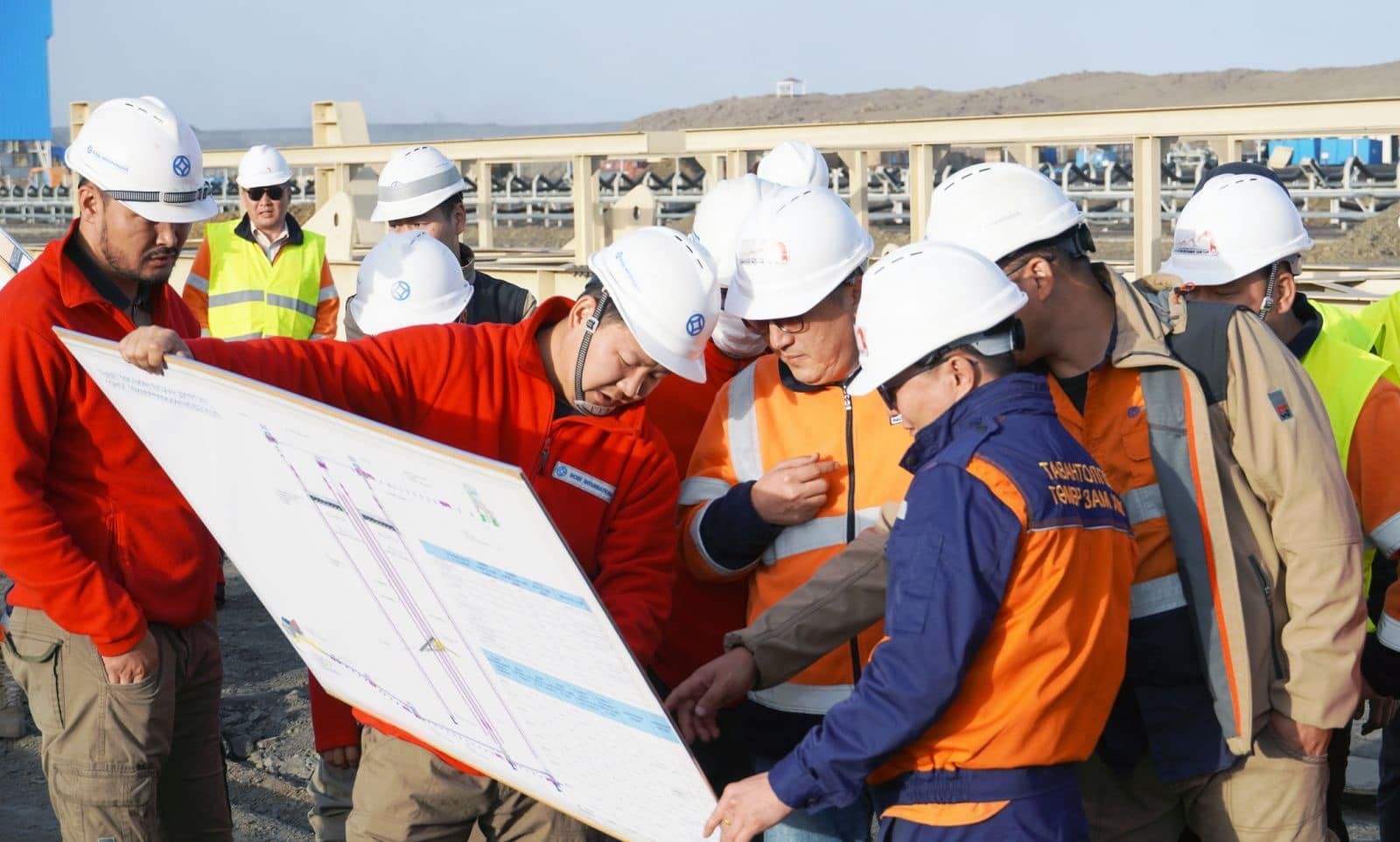 ТАВАНТОЛГОЙН НҮҮРС АЧИХ ЛОГИСТИКИЙН ТӨВ АШИГЛАЛТАД ОРСНООР УЛСЫН ЭКСПОРТЫГ НЭМЭГДҮҮЛЖ, ТЭЭВЭРЛЭЛТИЙН ЗАРДЛЫГ БУУРУУЛНА