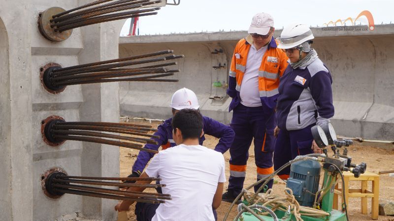 “ТАВАНТОЛГОЙ ТӨМӨР ЗАМ” ХХК НЬ ТАВАНТОЛГОЙ-ЗҮҮНБАЯН ТӨСЛИЙН ЗАХИАЛАГЧИЙН ХЯНАЛТЫГ ҮРГЭЛЖЛҮҮЛЭН ГҮЙЦЭТГЭХЭЭР БОЛЛОО