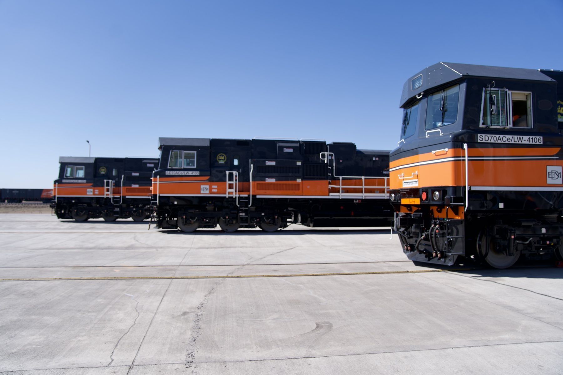 ТАВАНТОЛГОЙ-ГАШУУНСУХАЙТЫН ТӨМӨР ЗАМД АНУ-ЫН ШИНЭ ЗҮТГҮҮРҮҮД ТЭЭВЭРЛЭЛТ ХИЙЖ ЭХЭЛЛЭЭ