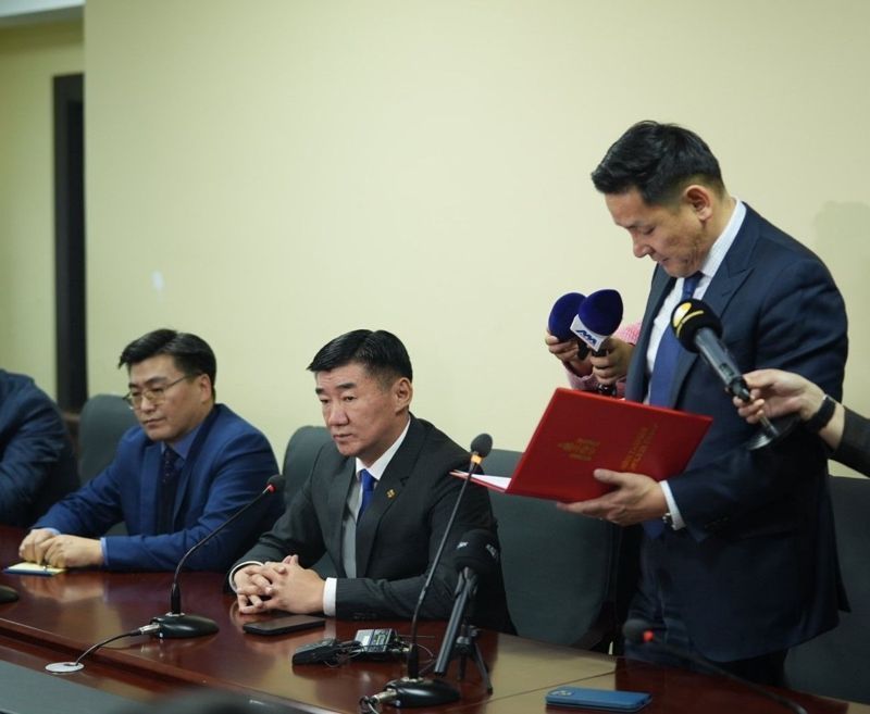 “ТАВАНТОЛГОЙ ТӨМӨР ЗАМ” ХХК-Д ЗАСГИЙН ГАЗРЫН ОНЦГОЙ БҮРЭН ЭРХТ ТӨЛӨӨЛӨГЧ ТОМИЛЛОО