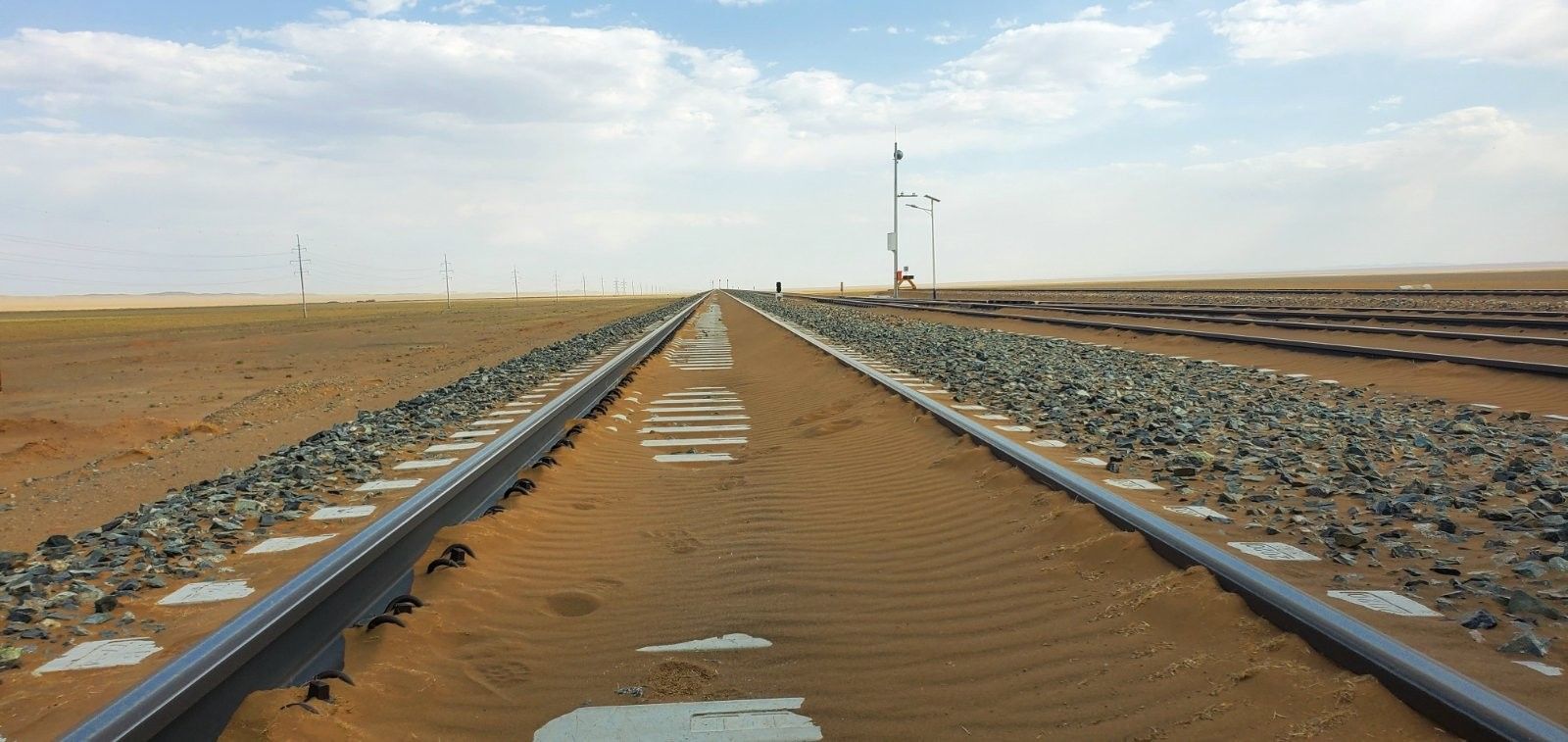 ТӨМӨР ЗАМЫН ЭЛСЭНД ДАРАГДСАН ХЭСГИЙГ БҮРЭН ЦЭВЭРЛЭЖ ДУУСГАЛАА