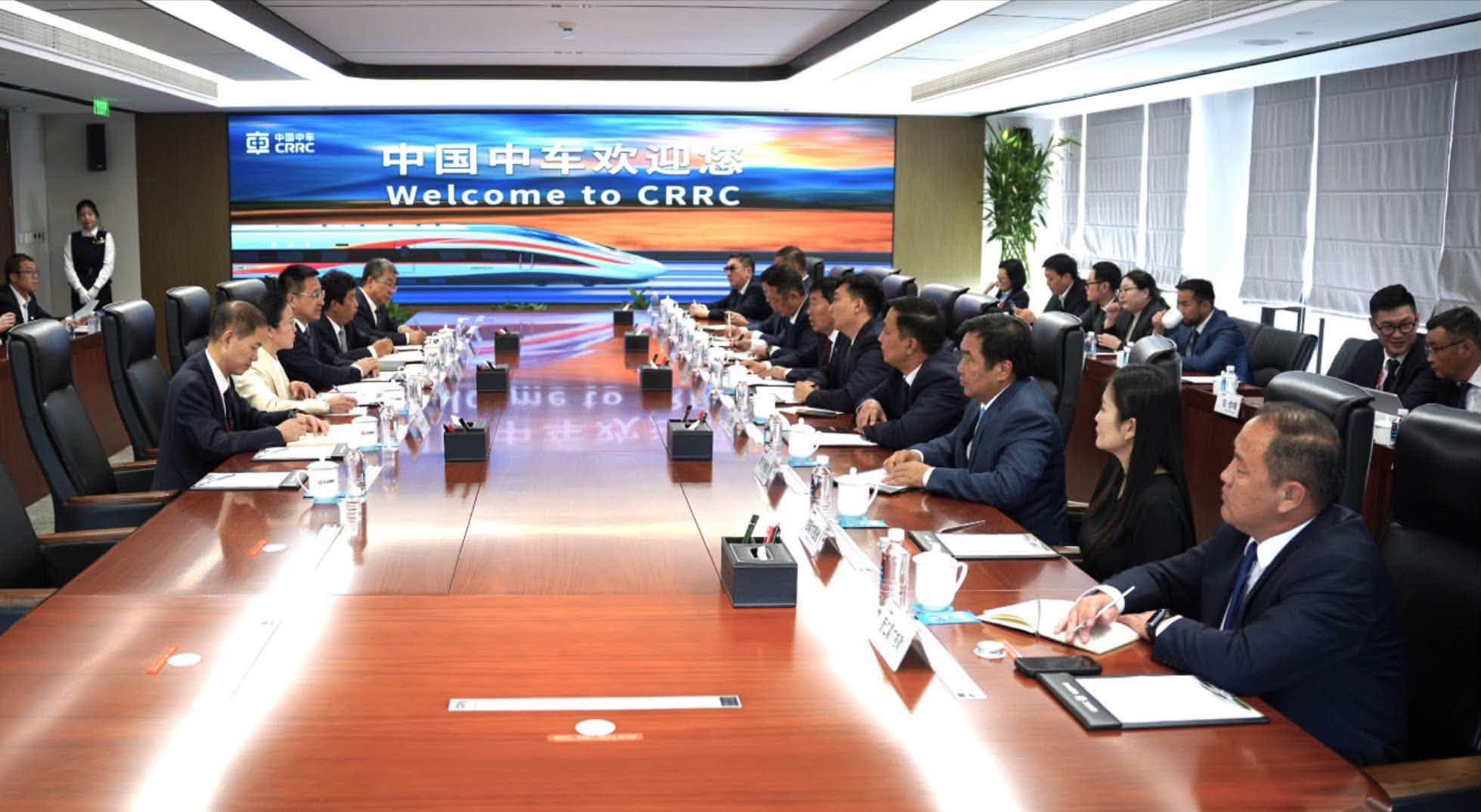 БНХАУ-ЫН “CRRC” ГРУПП МОНГОЛ УЛСЫН ВАГОН, ЗҮТГҮҮРИЙН ЗАХИАЛГЫГ ХҮЛЭЭН АВЧ БОГИНО ХУАЦААНД ҮЙЛДВЭРЛЭХ БОЛОМЖТОЙГОО МЭДЭГДЛЭЭ
